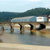 JOHNSTOWN'S STONE BRIDGE