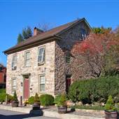 HISTORICAL 18th CENTURY HOUSE