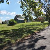 1804 VICTORIAN HOME LANDSCAPE
