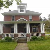 1905 AMERICAN FOURSQUARE HOME