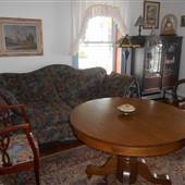 1905 AMERICAN FOURSQUARE HOME, INTERIOR