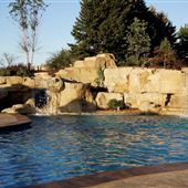 4 SEASONS ROOST POOL & GARDEN