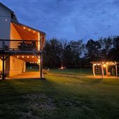 THE BARN & COUNTRY INN AT EVER THINE