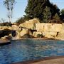 4 SEASONS ROOST POOL & GARDEN