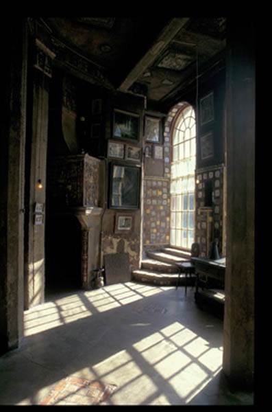 FONTHILL CASTLE INTERIOR