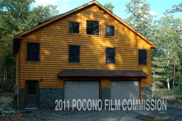 Lackawaxen Log Home