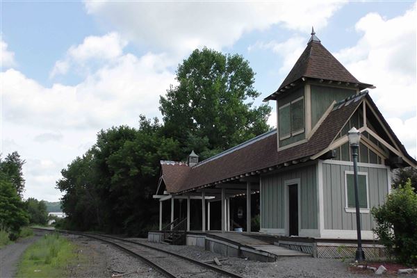 Pioneer City Station