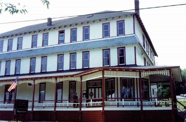 1889 CLUBHOUSE, SAINT MICHAEL