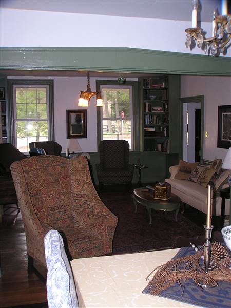 THE YANKEE MERCANTILE, LIVING QUARTERS