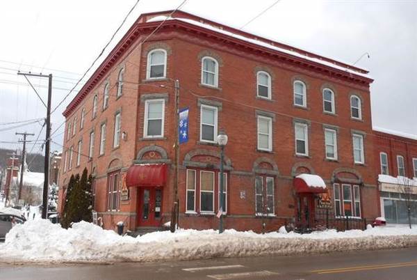 Falls Port Inn