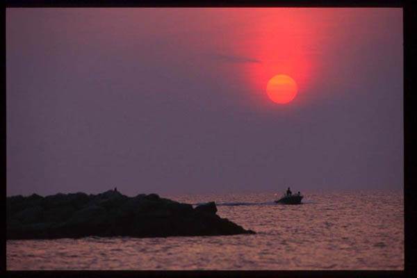 PRESQUE ISLE STATE PARK AT SUNSET