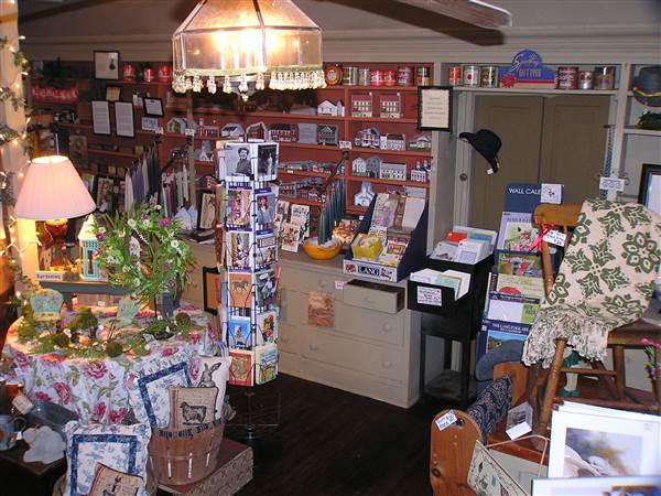 THE YANKEE MERCANTILE, SHOP INTERIOR