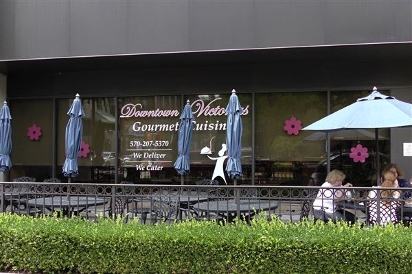 Downtown Victoria's Gourmet Cafe