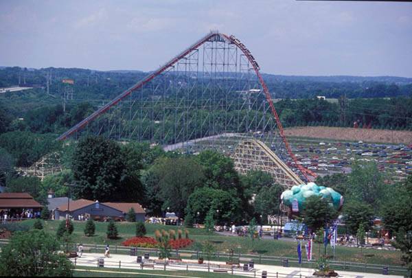 DORNEY PARK & WILDWATER KINGDOM