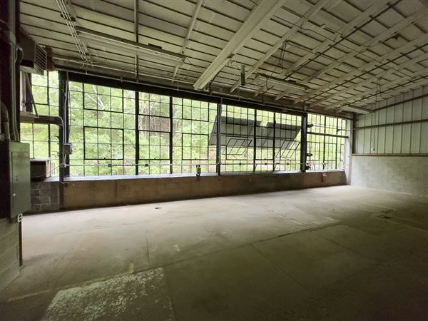 Location Image 4