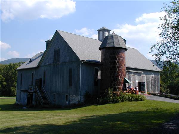 BOAL MANSION BARNS, BOALSBURG