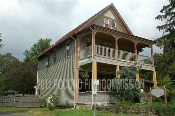 Beach Lake Inn