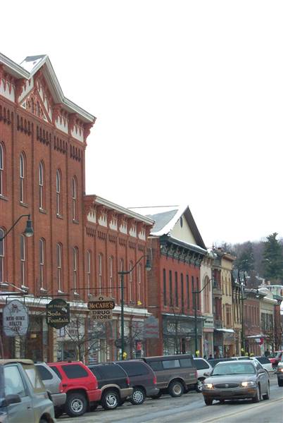 MARLIN OPERA HOUSE, BROOKVILLE